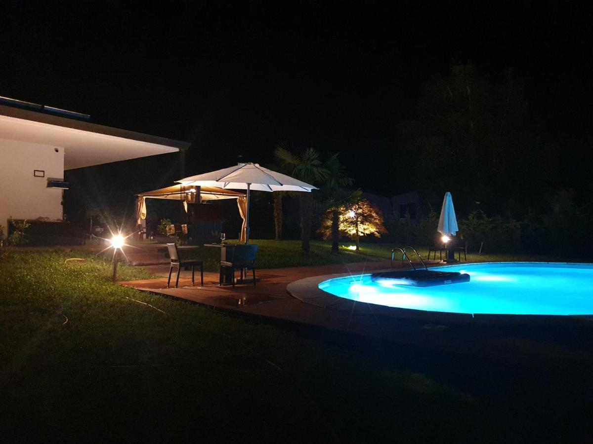 Villa Mariel Lago Maggiore Gravellona Toce Bagian luar foto